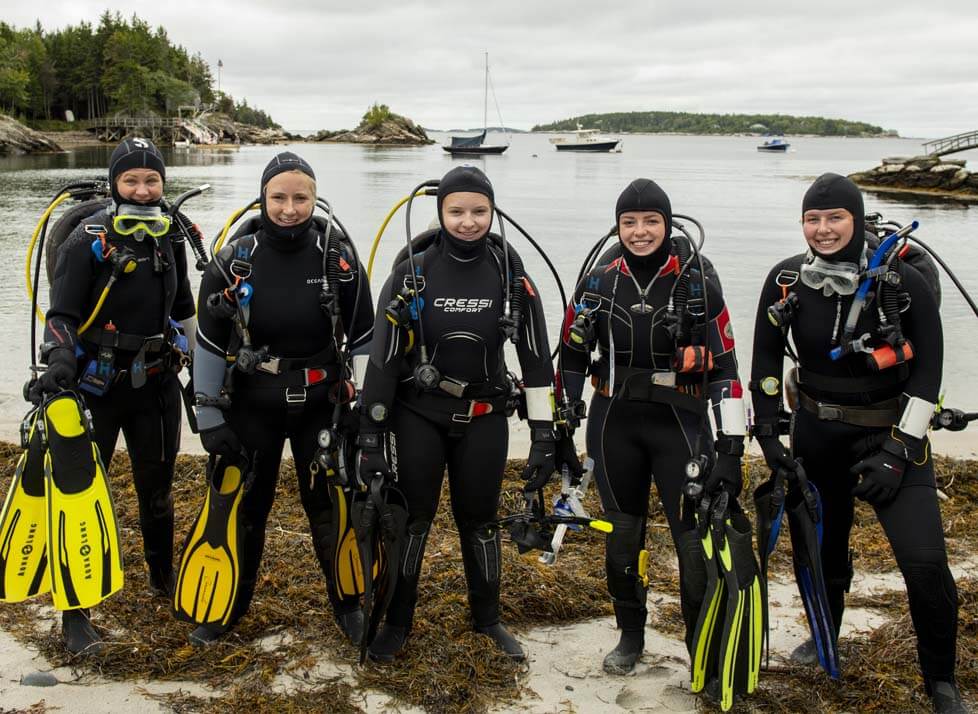 A photo of student divers